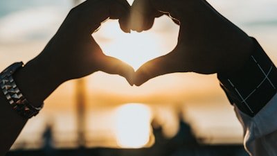 91传媒:网红情侣分手撕逼全记录,男方出轨证据曝光
